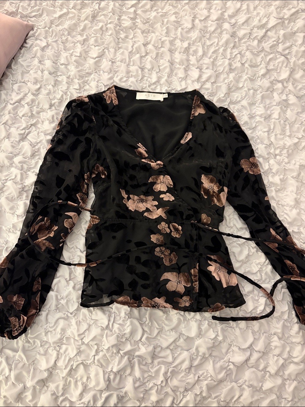 ASTR blouse - Picture 1 of 4